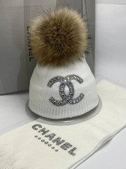 Набор шапка и шарф Ch*nel белый 3501